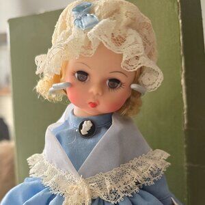 Vintage 1980s Madame Alexander 8 Miss USA